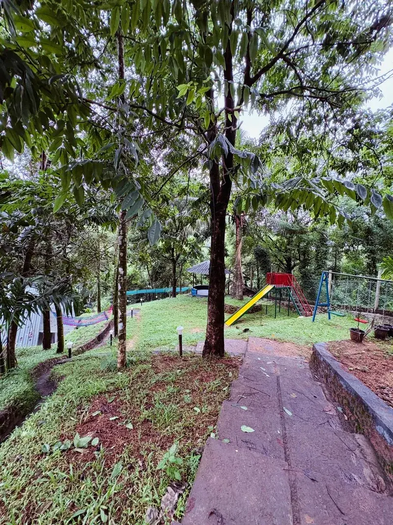 Resort garden canopy